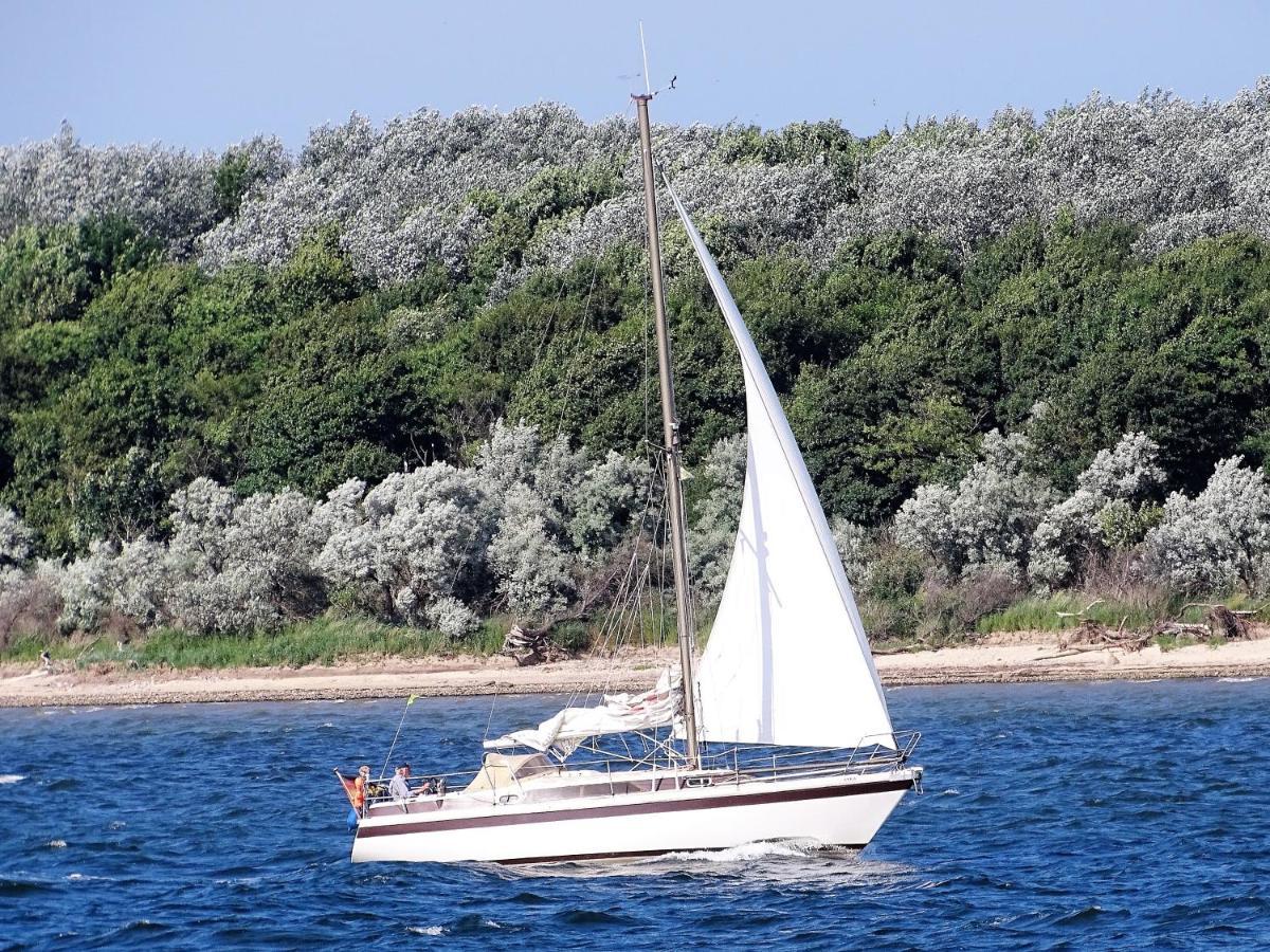 In Der Hansestadt Mit Blick Auf Ostsee * Wißmar
